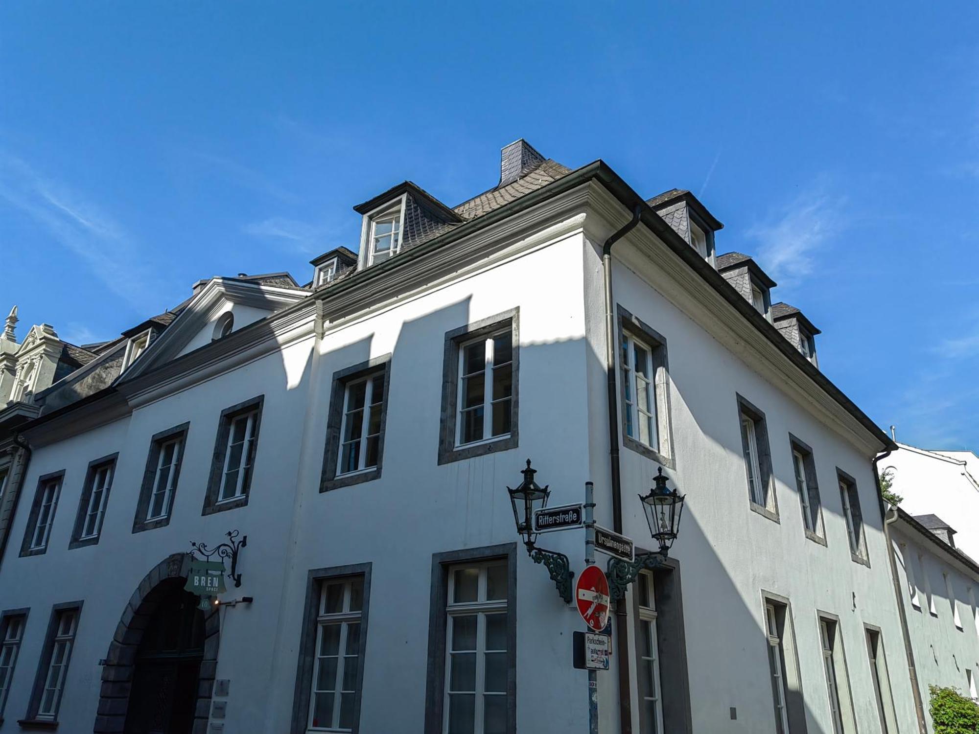Epic Location Apartment Dusseldorf Exterior photo